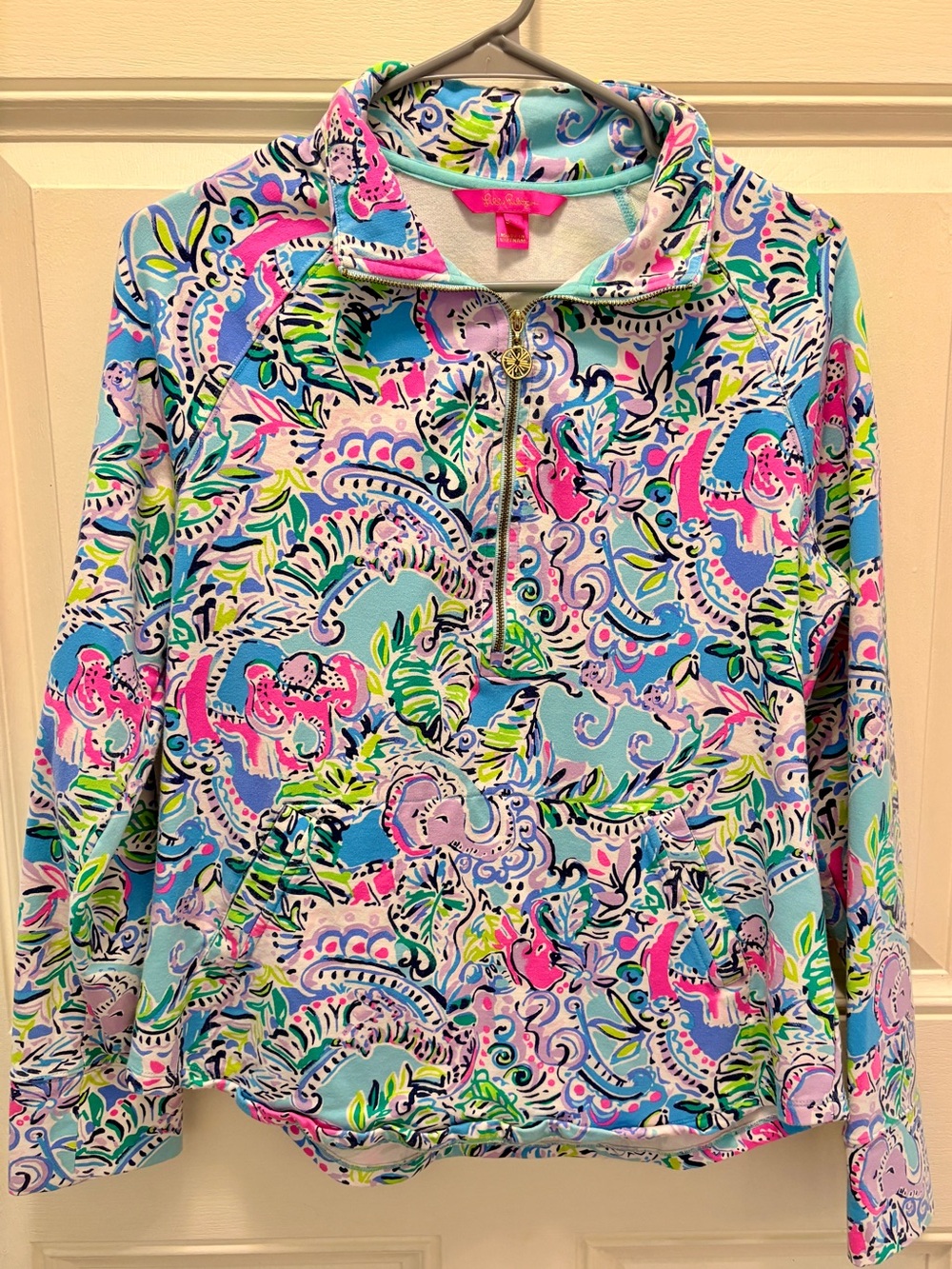 Lilly Pulitzer UPF 50+ Skipper Rounded Hem Popover Over the Rainbow - M